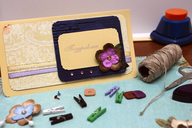 mostre de broderii și fire